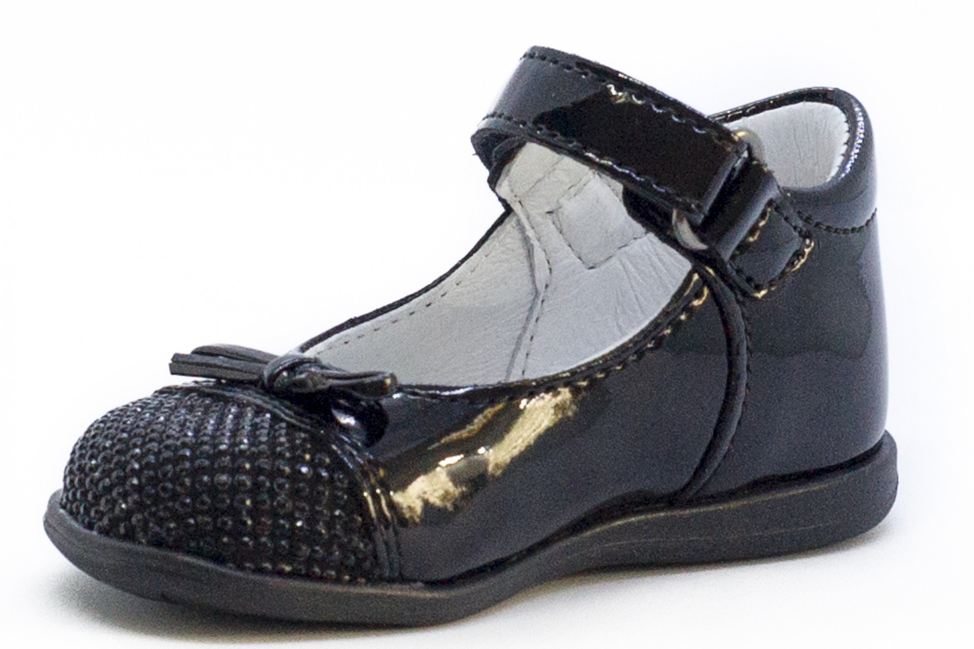 Pantofi negri cu strasuri negre varf